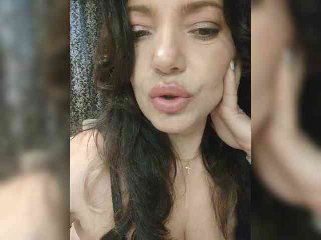 ProstoLolkaXXX webcam