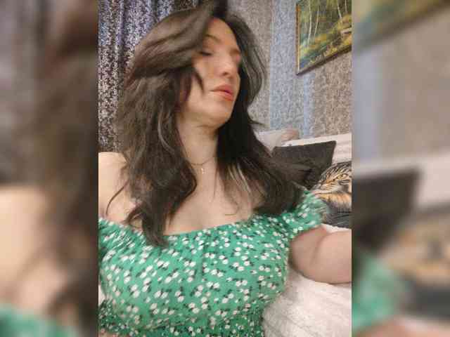 ProstoLolkaXXX webcam