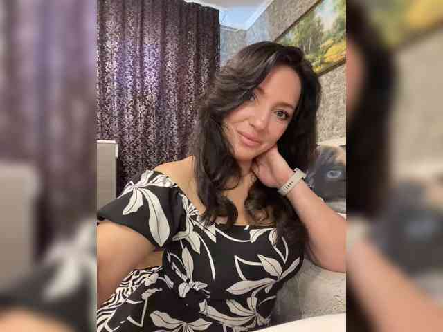 ProstoLolkaXXX webcam