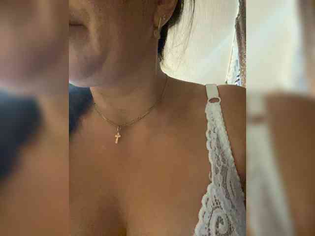 ProstoLolkaXXX webcam