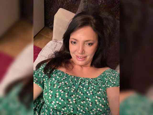 ProstoLolkaXXX webcam