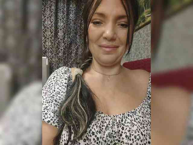 ProstoLolkaXXX webcam