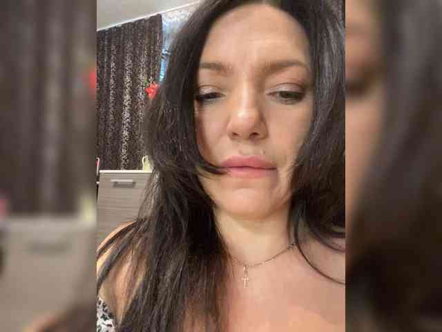 ProstoLolkaXXX webcam