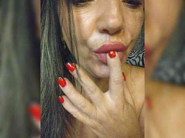 ProstoLolkaXXX webcam