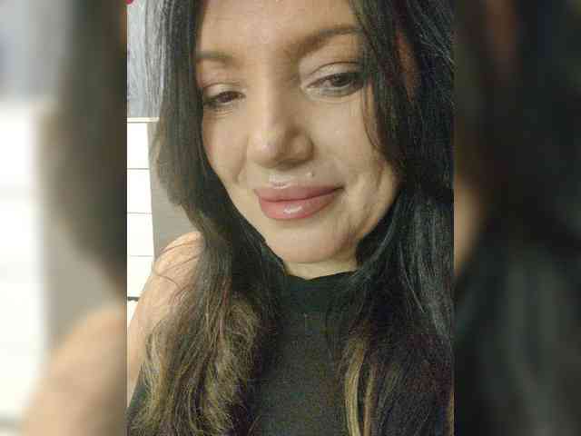 ProstoLolkaXXX webcam