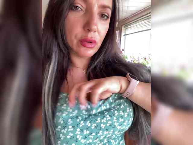 ProstoLolkaXXX webcam