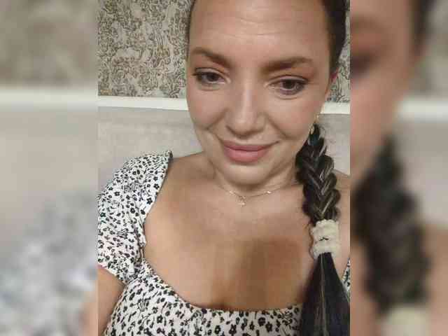 ProstoLolkaXXX webcam