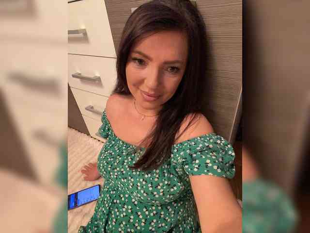 ProstoLolkaXXX webcam