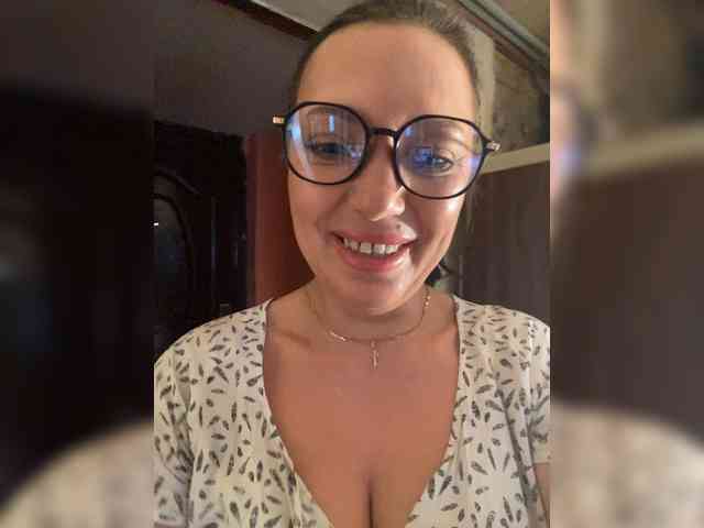 ProstoLolkaXXX webcam
