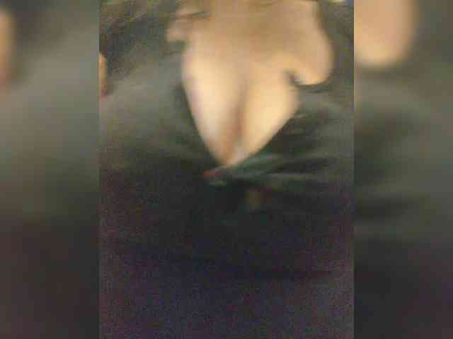 ProstoLolkaXXX webcam