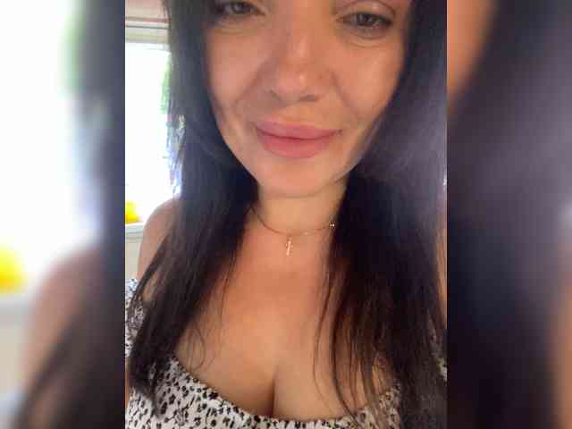 ProstoLolkaXXX webcam