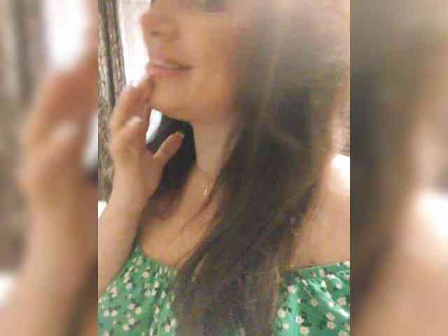 ProstoLolkaXXX webcam