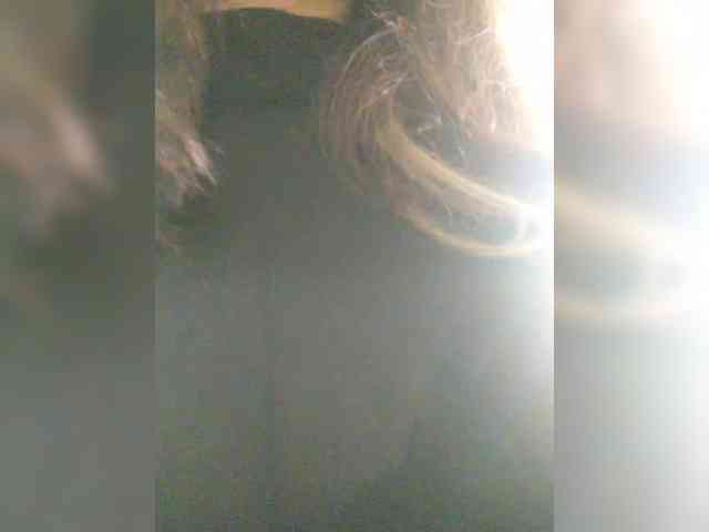 ProstoLolkaXXX webcam