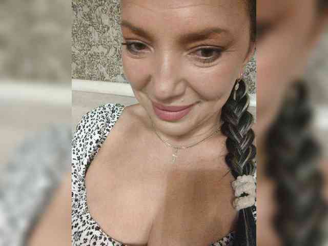 ProstoLolkaXXX webcam