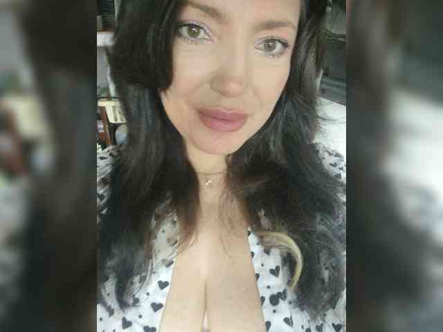 ProstoLolkaXXX webcam
