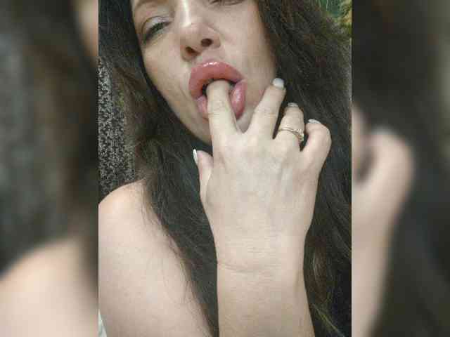 ProstoLolkaXXX webcam