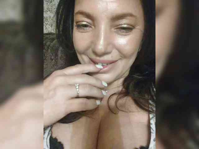 ProstoLolkaXXX webcam