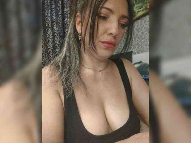 ProstoLolkaXXX webcam