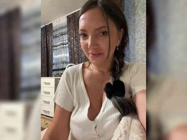 ProstoLolkaXXX webcam