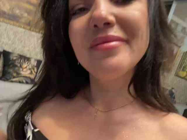 ProstoLolkaXXX webcam