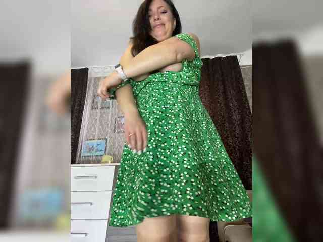 ProstoLolkaXXX webcam