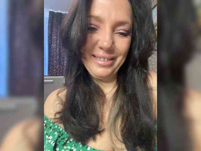 ProstoLolkaXXX webcam