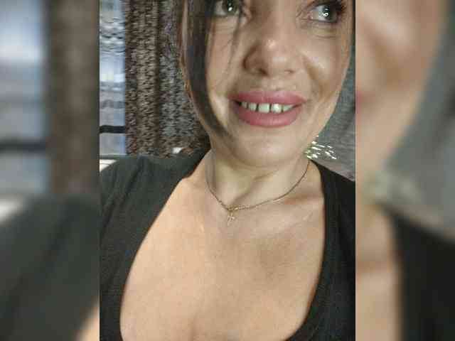 ProstoLolkaXXX webcam