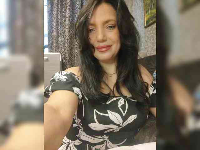 ProstoLolkaXXX webcam