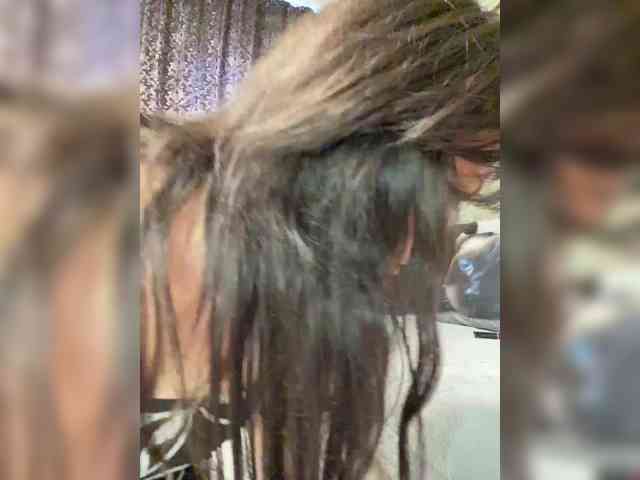 ProstoLolkaXXX webcam