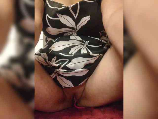 ProstoLolkaXXX webcam