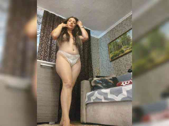 ProstoLolkaXXX webcam