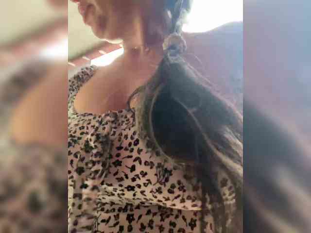 ProstoLolkaXXX webcam
