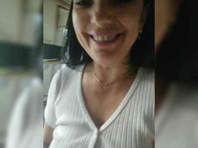 ProstoLolkaXXX webcam