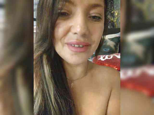 ProstoLolkaXXX webcam
