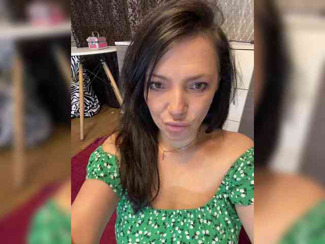 ProstoLolkaXXX webcam