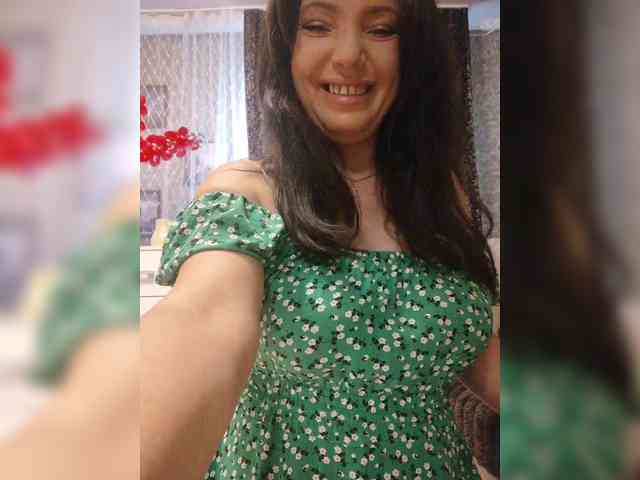ProstoLolkaXXX webcam