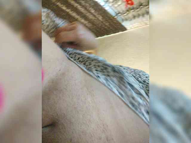 ProstoLolkaXXX webcam