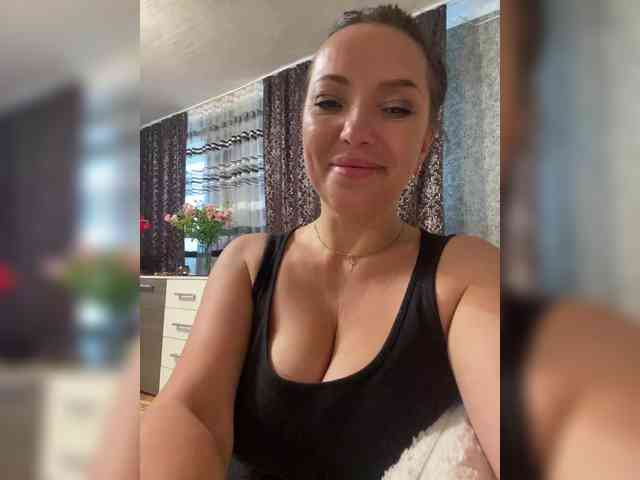 ProstoLolkaXXX webcam