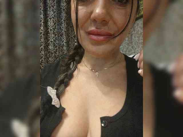 ProstoLolkaXXX webcam