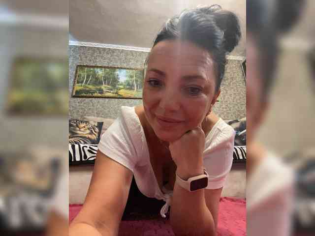 ProstoLolkaXXX webcam