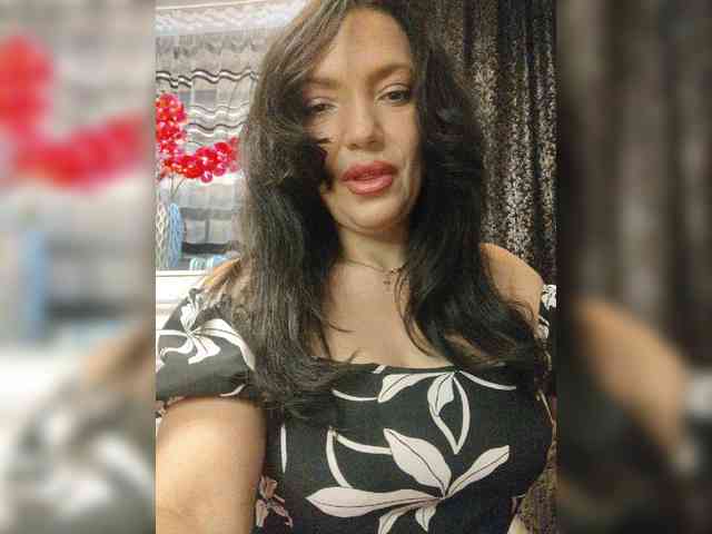 ProstoLolkaXXX webcam