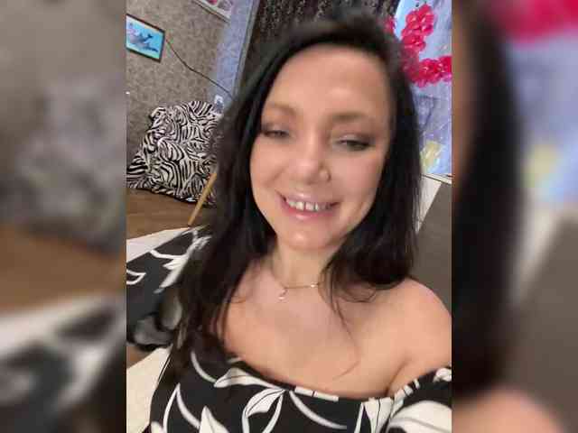 ProstoLolkaXXX webcam