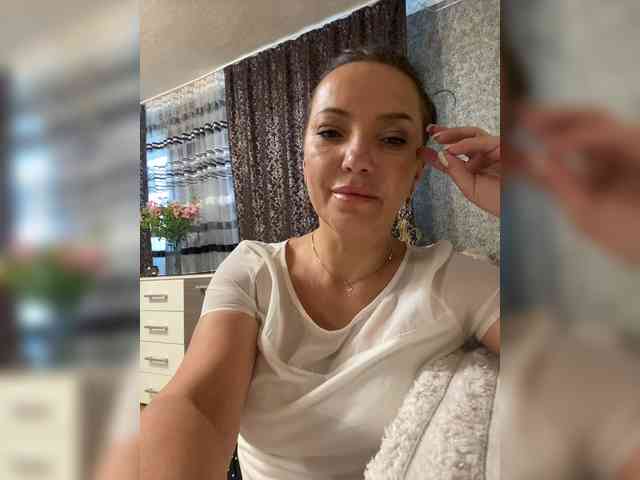 ProstoLolkaXXX webcam