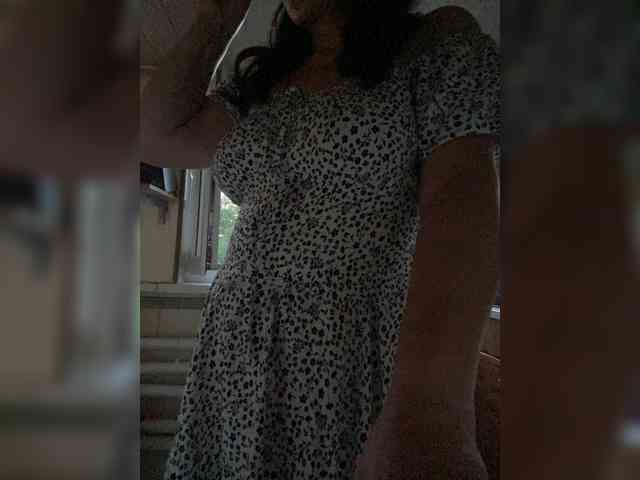 ProstoLolkaXXX webcam