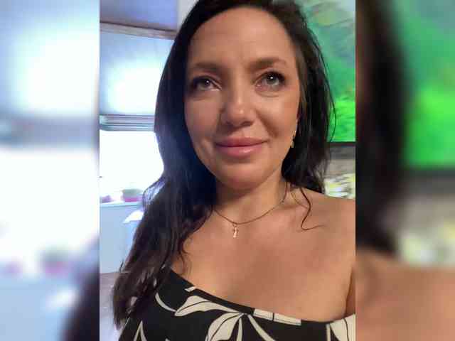 ProstoLolkaXXX webcam