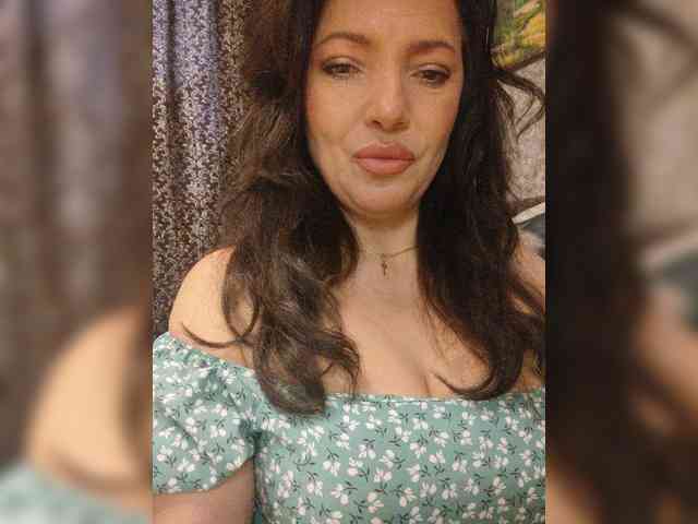 ProstoLolkaXXX webcam