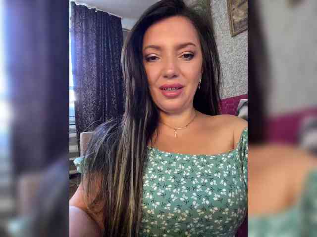 ProstoLolkaXXX webcam