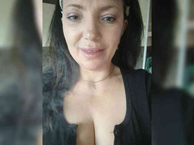 ProstoLolkaXXX webcam
