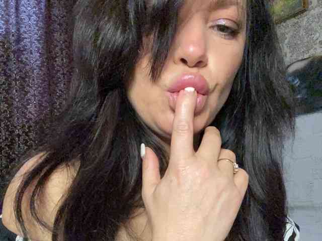 ProstoLolkaXXX webcam