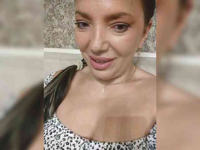 ProstoLolkaXXX webcam